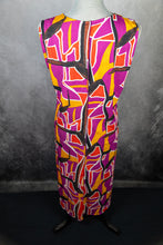 Load image into Gallery viewer, Abstract Print Maxi Dress