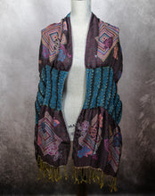 Load image into Gallery viewer, Ruched Pashmina