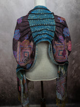 Load image into Gallery viewer, Ruched Pashmina