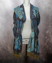 Load image into Gallery viewer, Ruched Pashmina
