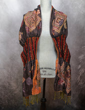 Load image into Gallery viewer, Ruched Pashmina