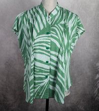Load image into Gallery viewer, Pintuck Blouse