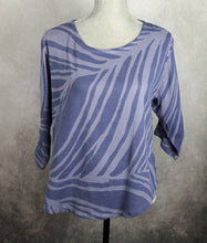 Load image into Gallery viewer, Essential Tee